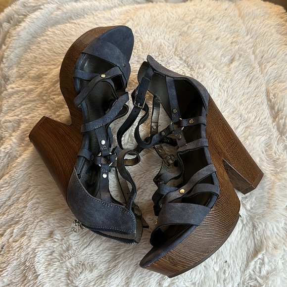 G by Guess Wedges Sandals Women’s Size 8 Pre Owned Condition Please See Notes - Picture 13 of 15